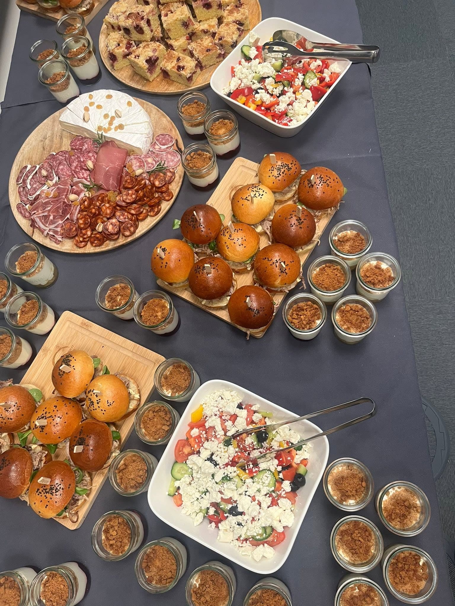 Fingerfood — firemní raut