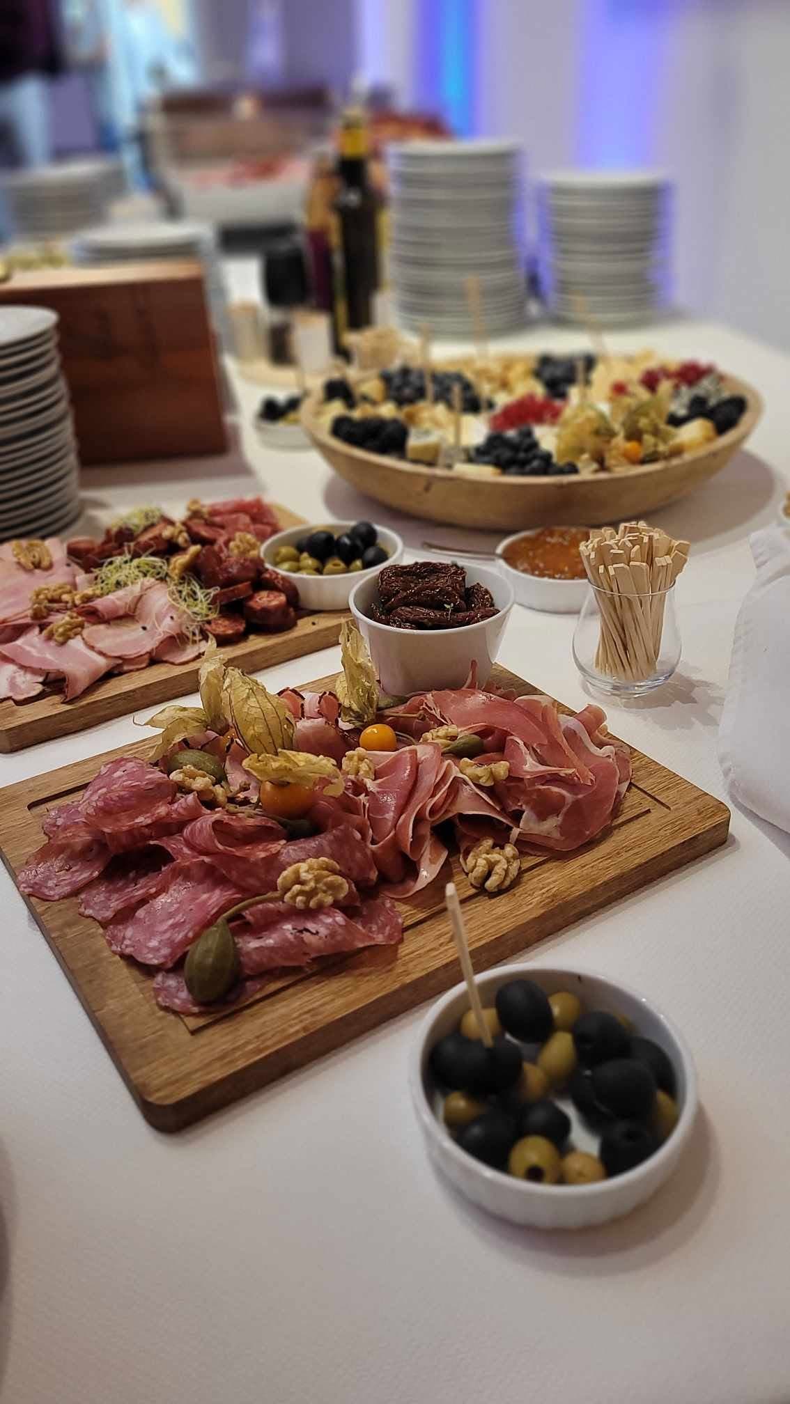 Šarkuterie — svatební raut
